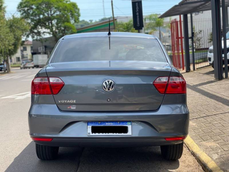 VOLKSWAGEN - VOYAGE - 2022/2022 - Cinza - R$ 69.800,00