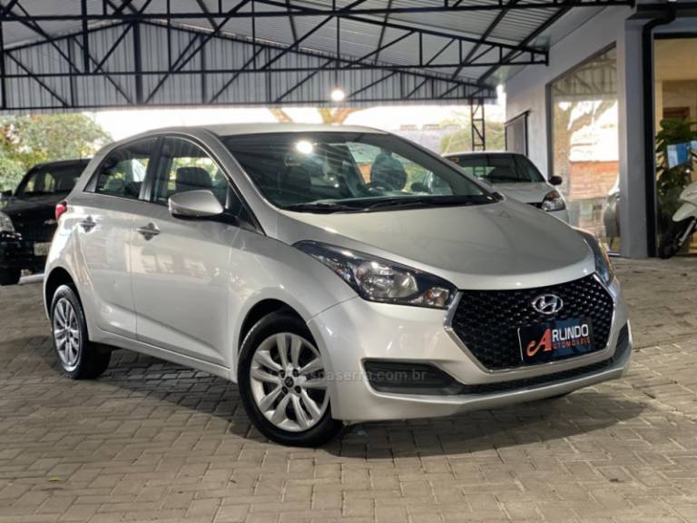 HYUNDAI - HB20 - 2019/2019 - Prata - R$ 69.800,00