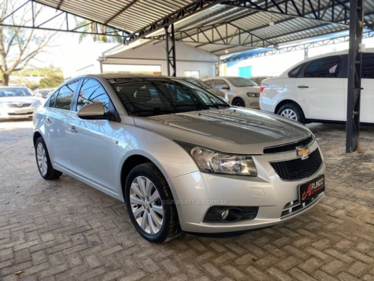 CHEVROLET - CRUZE - 2014/2014 - Prata - R$ 69.800,00