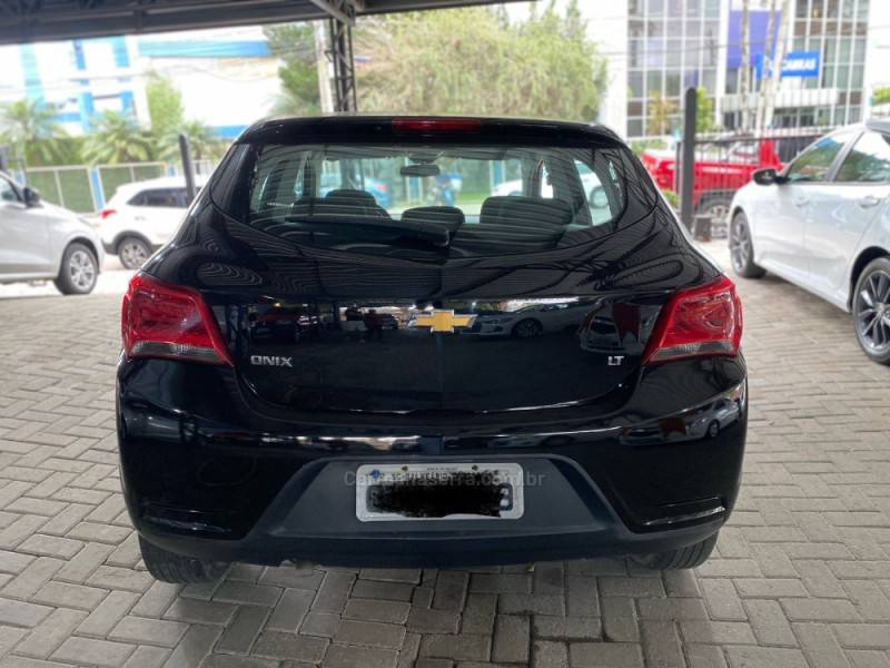 CHEVROLET - ONIX - 2019/2019 - Preta - R$ 59.800,00