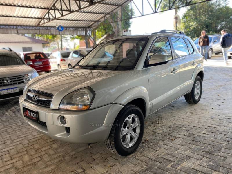 HYUNDAI - TUCSON - 2013/2014 - Prata - R$ 57.800,00