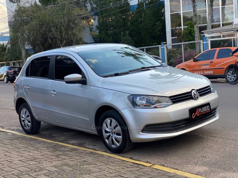 VOLKSWAGEN - GOL - 2013/2013 - Prata - R$ 35.800,00