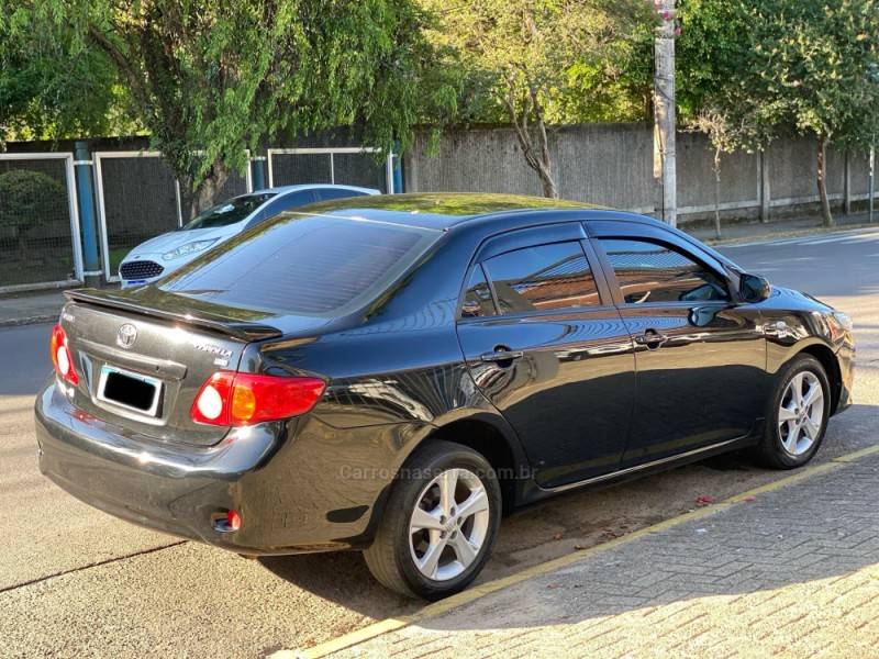 TOYOTA - COROLLA - 2010/2010 - Preta - R$ 52.800,00