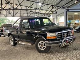 FORD - F-1000 - 1998/1998 - Preta - R$ 97.800,00