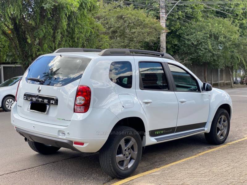 RENAULT - DUSTER - 2014/2014 - Branca - R$ 57.800,00