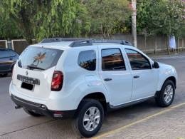 RENAULT - DUSTER - 2020/2020 - Branca - R$ 75.800,00