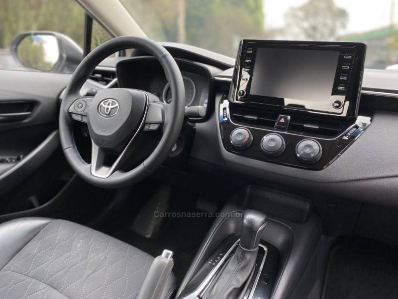 TOYOTA - COROLLA - 2020/2020 - Prata - R$ 119.800,00