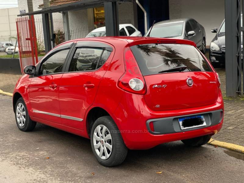 FIAT - PALIO - 2016/2016 - Vermelha - R$ 39.800,00