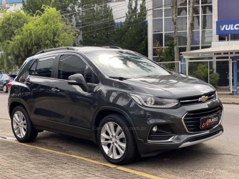 CHEVROLET - TRACKER - 2018/2018 - Cinza - R$ 95.800,00