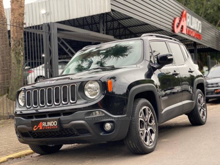 JEEP - RENEGADE - 2018/2018 - Preta - R$ 97.800,00