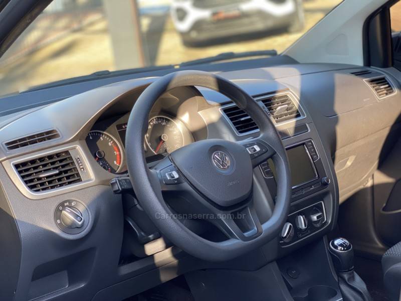 VOLKSWAGEN - FOX - 2020/2020 - Prata - R$ 67.800,00