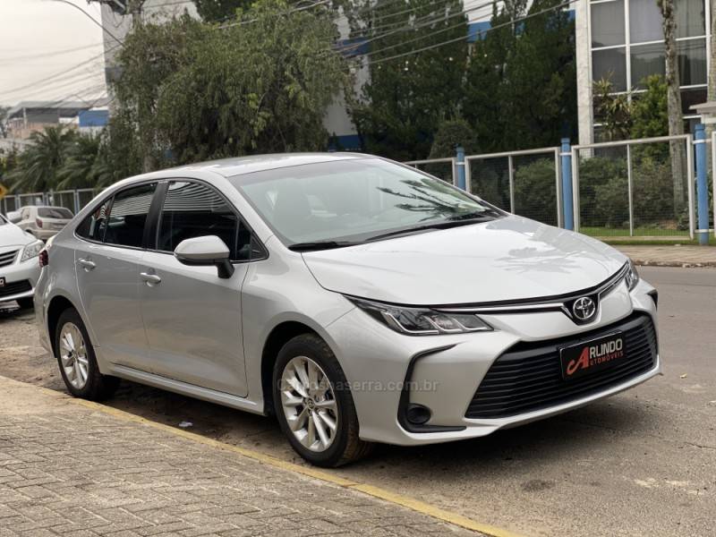 TOYOTA - COROLLA - 2020/2020 - Prata - R$ 119.800,00