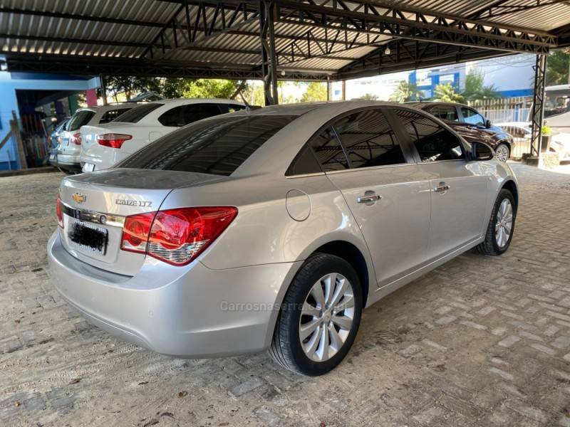 CHEVROLET - CRUZE - 2014/2014 - Prata - R$ 69.800,00