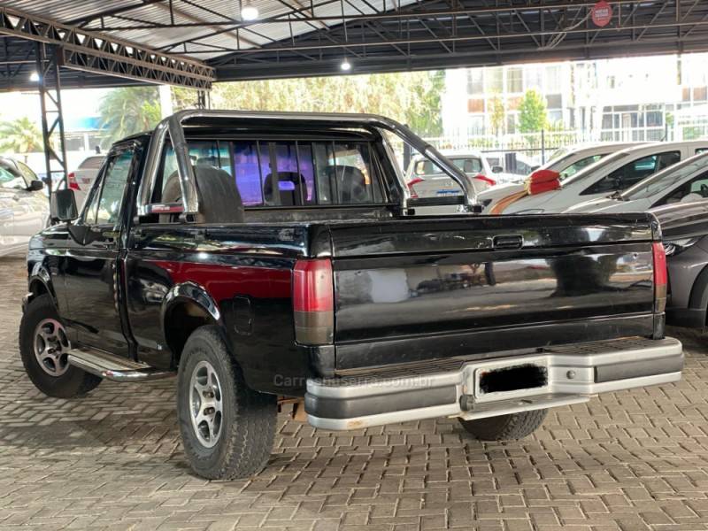 FORD - F-1000 - 1998/1998 - Preta - R$ 96.800,00