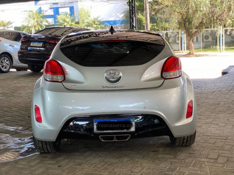 HYUNDAI - VELOSTER - 2013/2013 - Prata - R$ 67.800,00