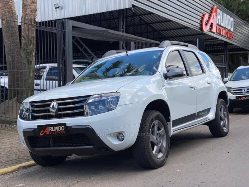 RENAULT - DUSTER - 2014/2014 - Branca - R$ 57.800,00