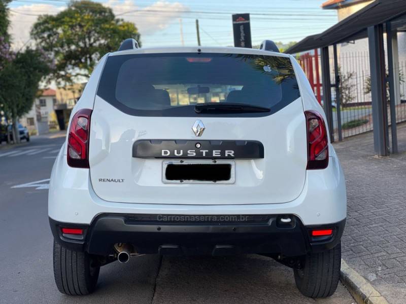 RENAULT - DUSTER - 2020/2020 - Branca - R$ 75.800,00