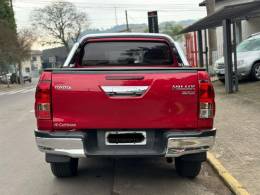 TOYOTA - HILUX - 2018/2018 - Vermelha - R$ 205.800,00