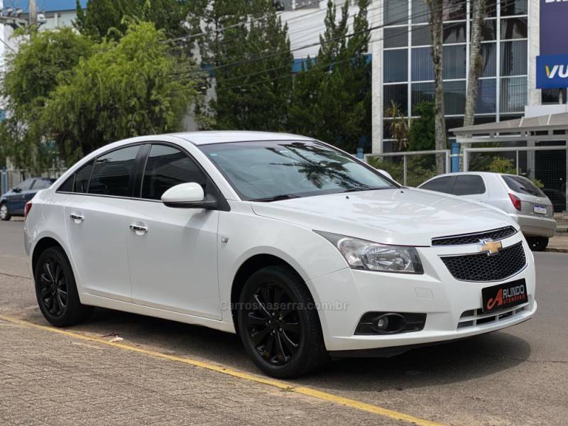 CHEVROLET - CRUZE - 2012/2012 - Branca - R$ 59.800,00