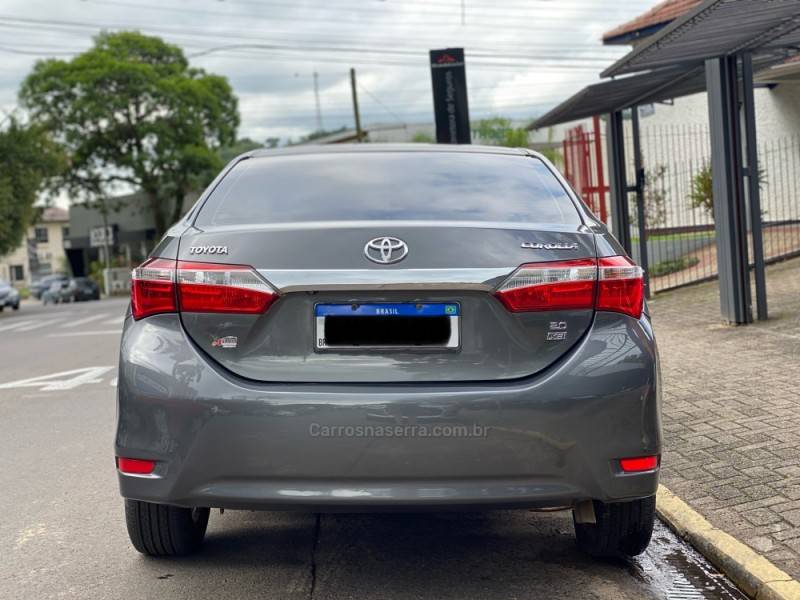 TOYOTA - COROLLA - 2015/2015 - Cinza - R$ 89.800,00