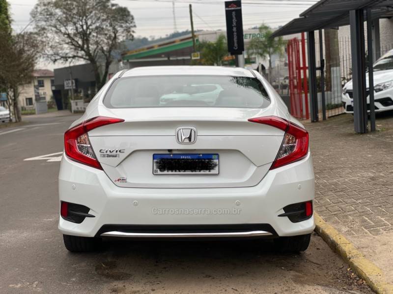 HONDA - CIVIC - 2021/2021 - Branca - R$ 129.800,00