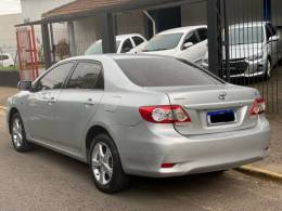 TOYOTA - COROLLA - 2014/2014 - Prata - R$ 74.800,00