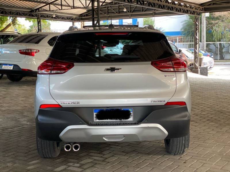 CHEVROLET - TRACKER - 2022/2022 - Prata - R$ 127.800,00